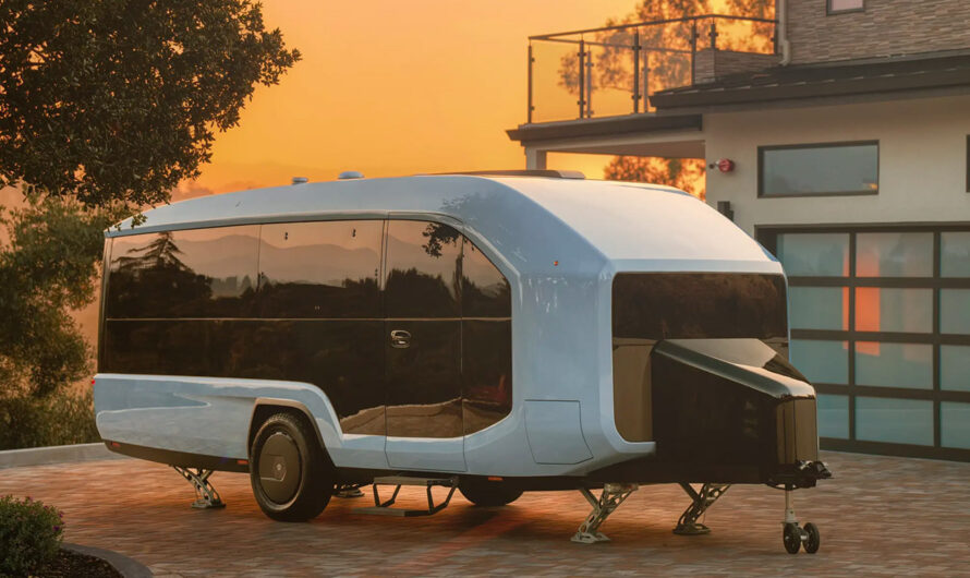 Pebble Introduces Semi-Autonomous Electric RV for the Future of Camping