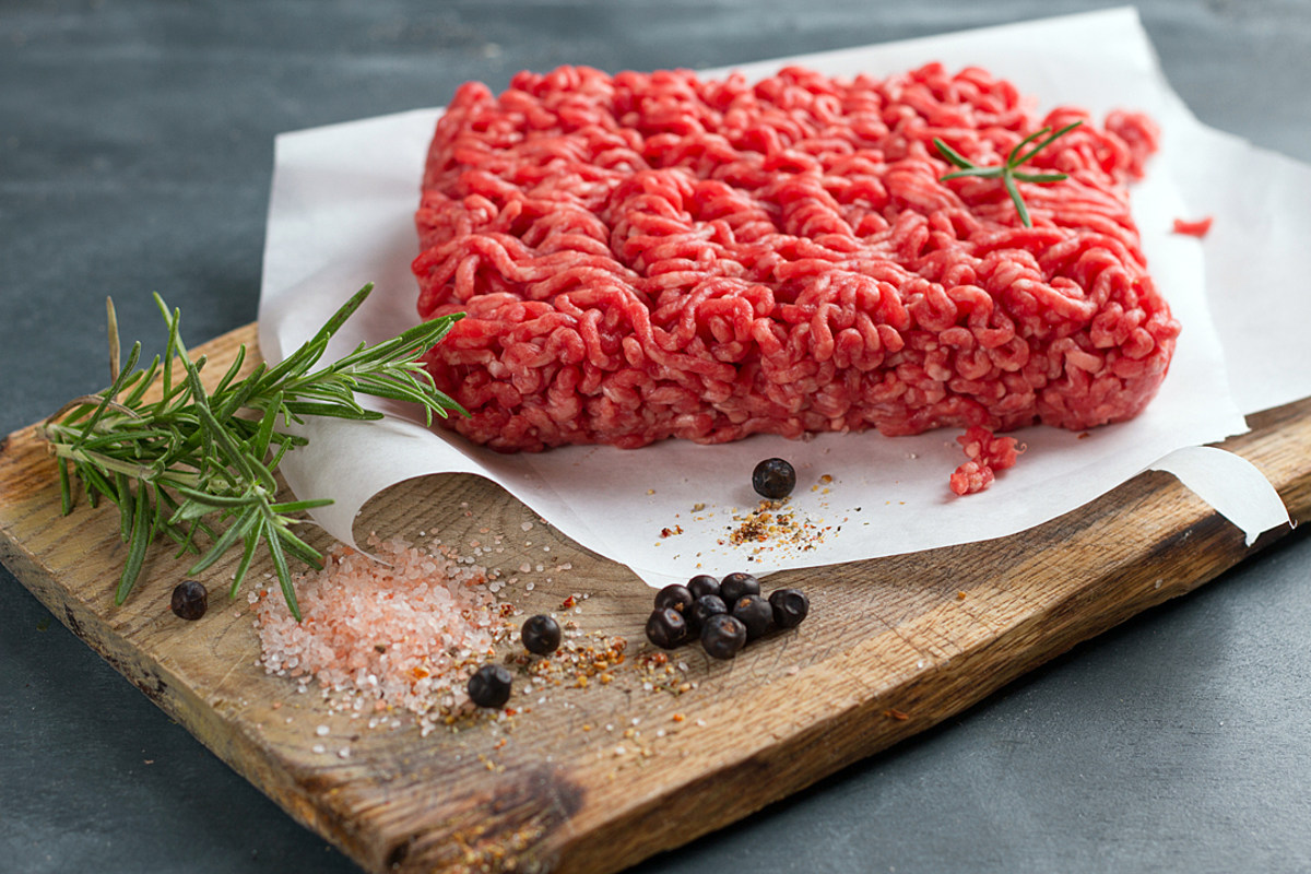 Blue Ridge Beef Recalls Raw Pet Food Over Salmonella and Listeria Concerns
